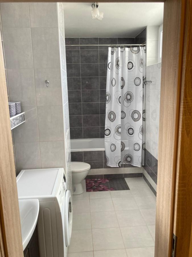 2 Rooms Apartment In ミハロフツェ エクステリア 写真